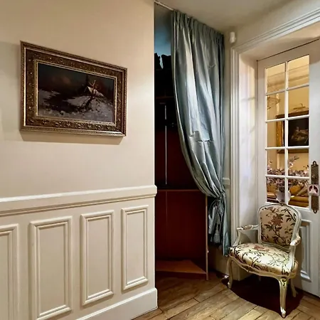 Luxury And Exclusive 130sqm Estate 4m Ceilings With Garden View Near Arc De Triomphe And Palais Des Congres Lägenhet *