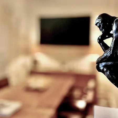 Luxury And Exclusive 130sqm Estate 4m Ceilings With Garden View Near Arc De Triomphe And Palais Des Congres Lägenhet