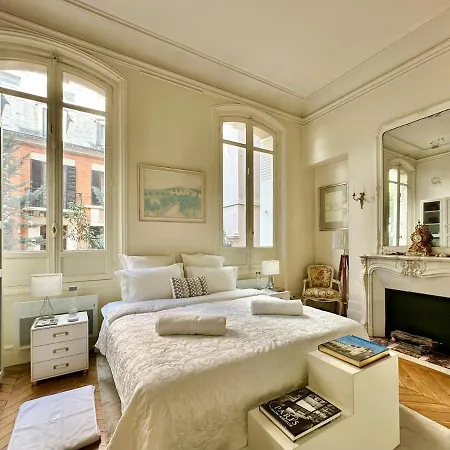 Luxury Arc De Triomphe 130sqm
