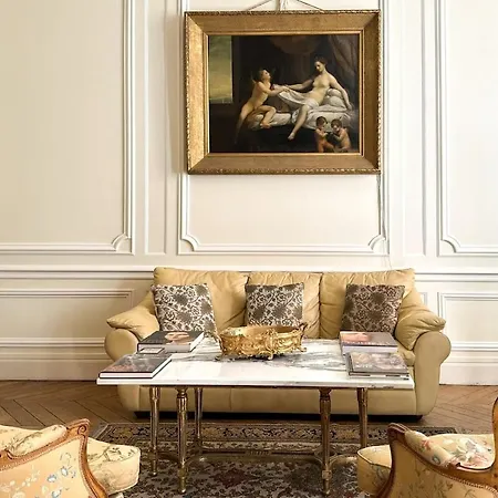 Luxury And Exclusive 130sqm Estate 4m Ceilings With Garden View Near Arc De Triomphe And Palais Des Congres Lägenhet *