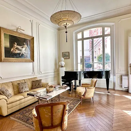 Apartmán Luxury Arc De Triomphe 130sqm *