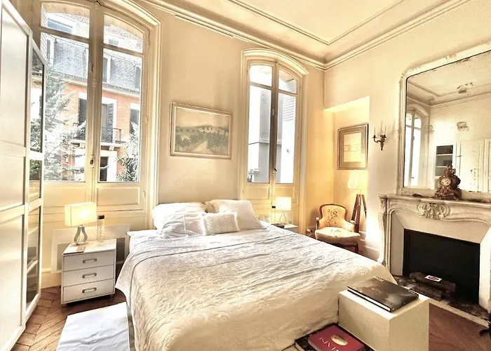 Apartment Luxury Arc De Triomphe 130sqm