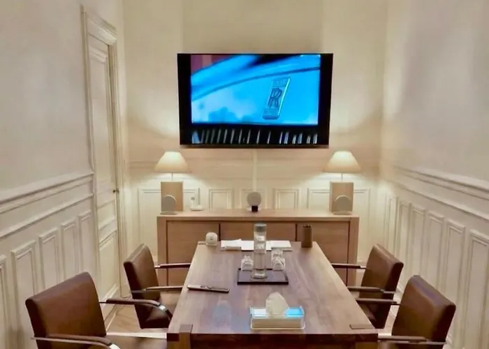 Luxury Arc De Triomphe 130sqm * Paříž